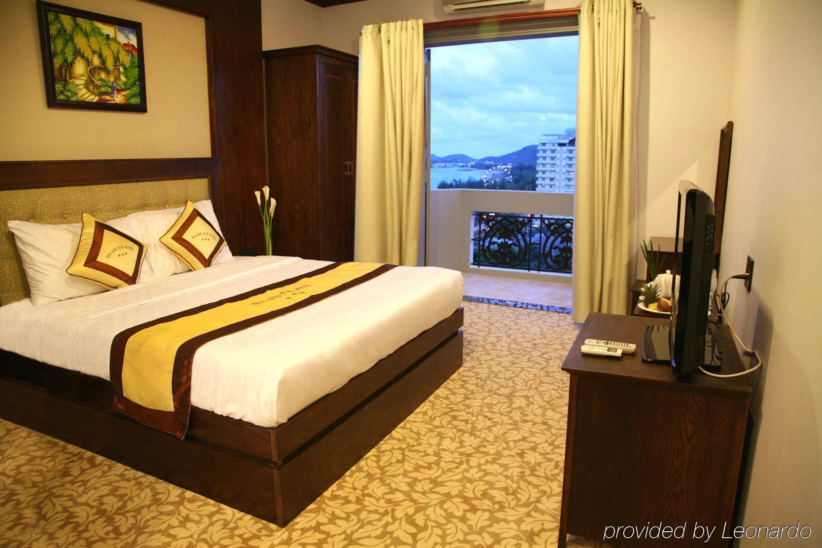 The Sun Hotel Nha Trang Esterno foto